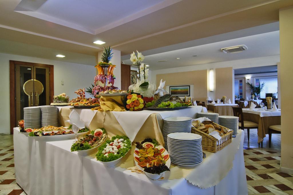 Versilia Palace Hotel Marina di Pietrasanta Exterior photo